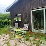 Vakantiehuis Romantic Retreat Close To The *