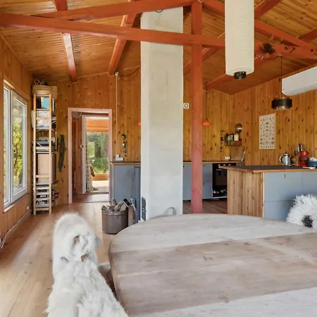 Romantic Retreat Close To The Feriehus
