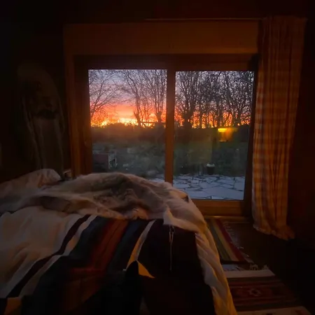 Romantic Retreat Close To The Feriehus