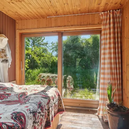 Romantic Retreat Close To The Holiday home *